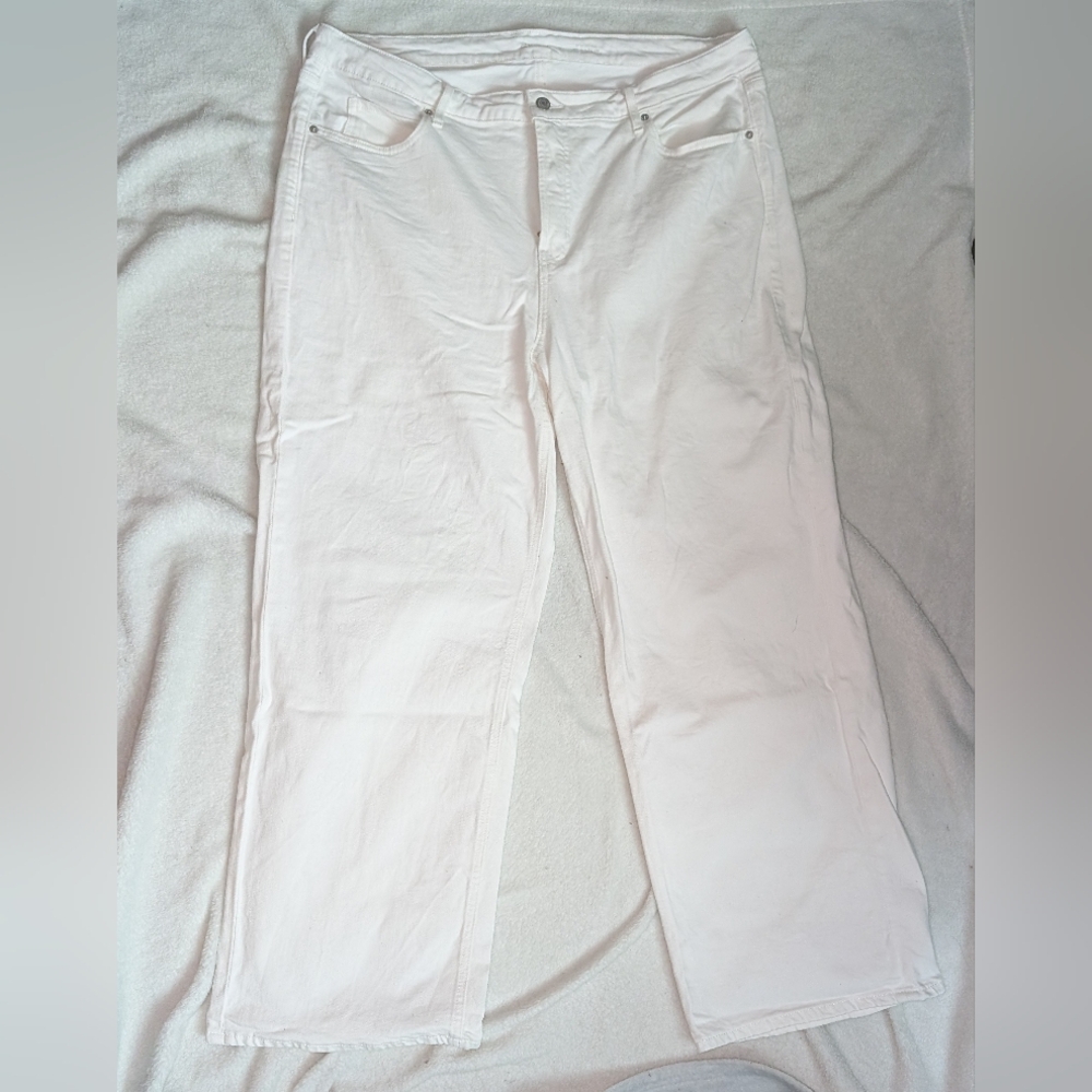 White Extra High-Waisted Wide Leg Jeans